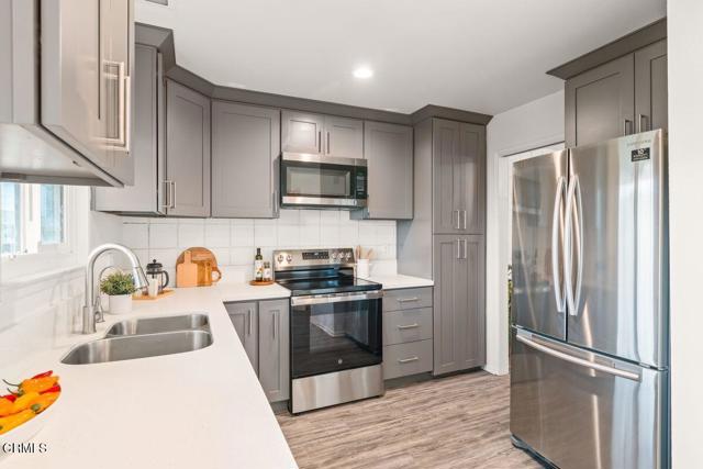 Detail Gallery Image 5 of 63 For 269 E Elfin Gr, Port Hueneme,  CA 93041 - 2 Beds | 2 Baths