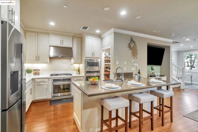 114 Teasel Cmn, Livermore CA: https://media.crmls.org/mediaz/adcca6f4-860e-475f-8d0e-cb93205a20bb.jpg