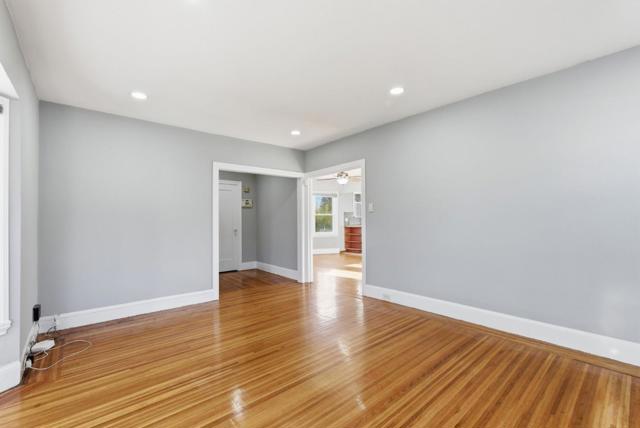 2801 Bartlett Street, Oakland CA: https://media.crmls.org/mediaz/adccd240-5ab2-484f-988a-157da19b3fe0.jpg