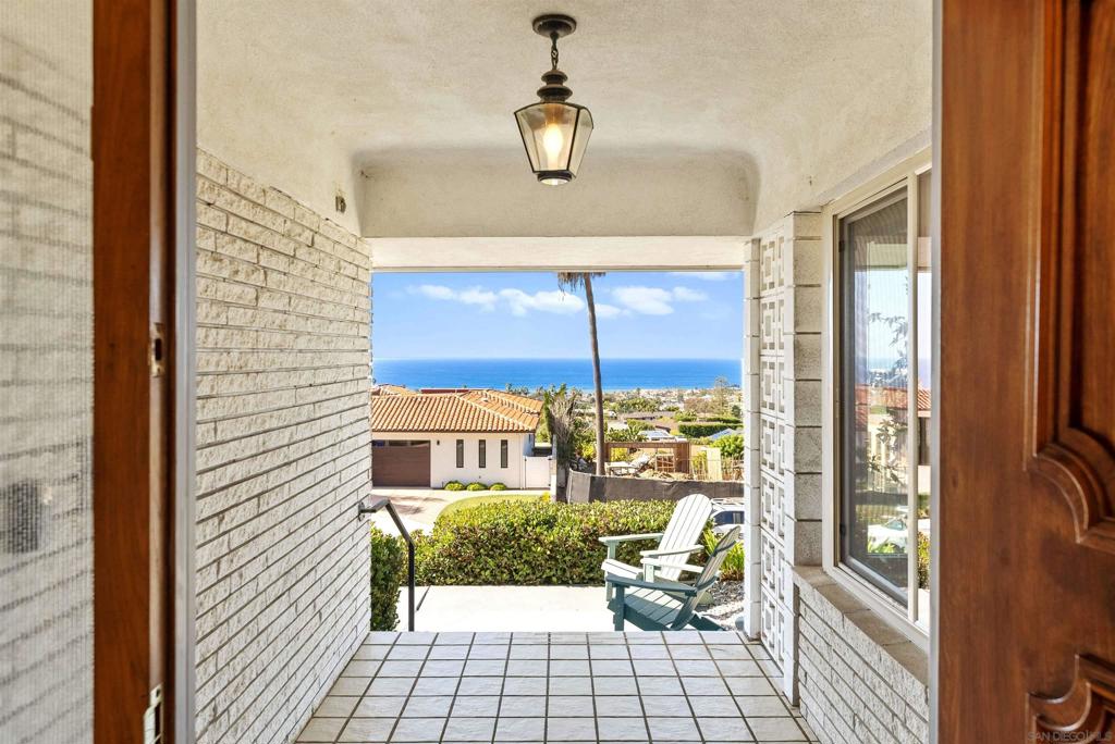 MLS #250043093SD image #6