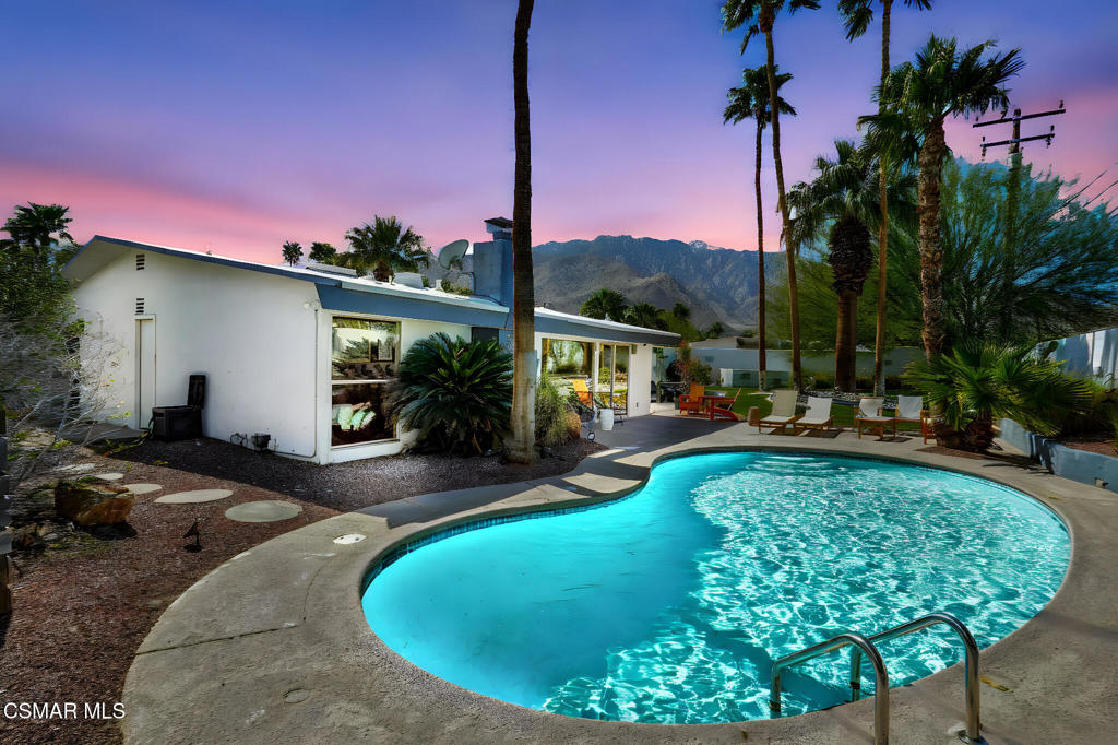1102 Adobe Way