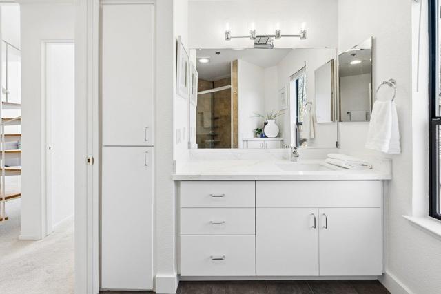 234 Shorebird Circle, Redwood City CA: https://media.crmls.org/mediaz/adce8de4-1f78-49da-bc47-2763bd0c87b5.jpg