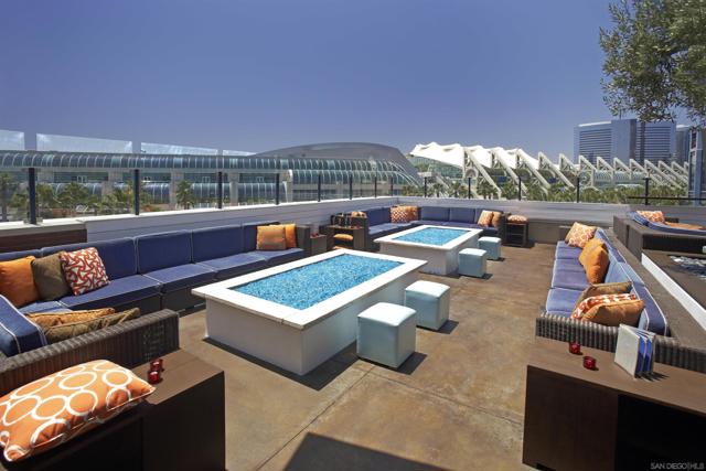 207 5Th Ave, San Diego CA: https://media.crmls.org/mediaz/add0877f-58fc-4fef-9457-89f388f92e29.jpg
