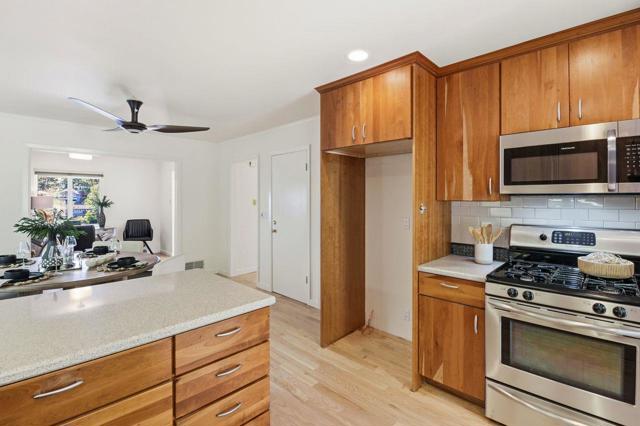 574 Wellington Drive, San Carlos CA: https://media.crmls.org/mediaz/add2d1d1-29e4-4f42-b7ab-d1a9e735e22e.jpg