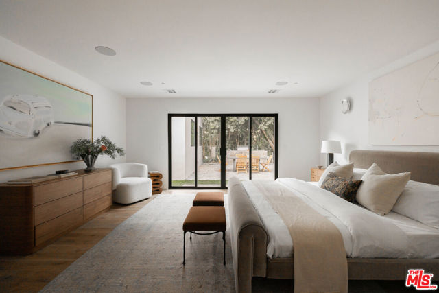 3546 Weslin Avenue, Sherman Oaks CA: https://media.crmls.org/mediaz/add2d9ae-6050-42d0-b5b6-18399d8cd706.jpg