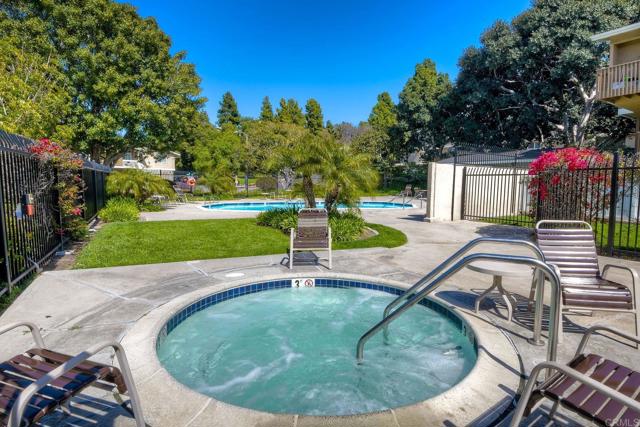 Detail Gallery Image 23 of 25 For 4218 Fiesta Way #3,  Oceanside,  CA 92057 - 2 Beds | 2 Baths