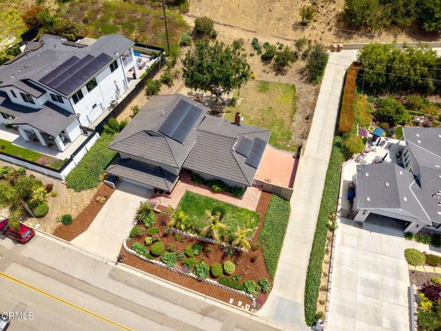 872 Via Arroyo, Ventura CA: https://media.crmls.org/mediaz/add3cfb3-c6b8-4c4e-9268-43126d957d2d.jpg