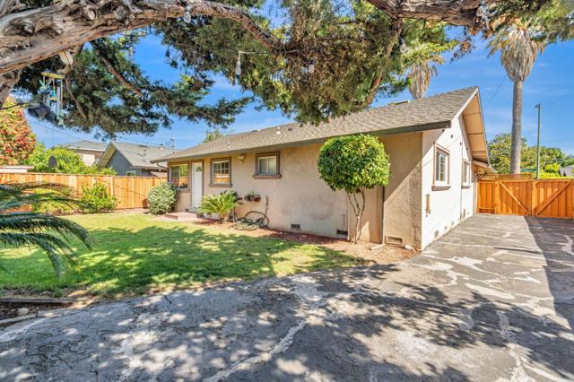 1389 Boysea Drive, San Jose CA: https://media.crmls.org/mediaz/add4fac9-d38a-4889-b6fa-b6b2115c5097.jpg