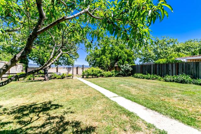 9124 Connell Court, Gilroy CA: https://media.crmls.org/mediaz/add5d486-0bf2-4425-9cd1-d3cc93fd1deb.jpg
