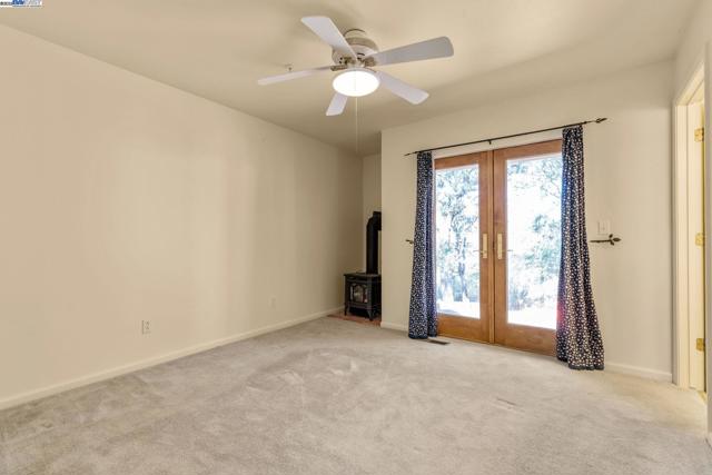 59480 Mines Rd, Livermore CA: https://media.crmls.org/mediaz/add5fc53-4356-4449-9e87-1fbc234c884f.jpg