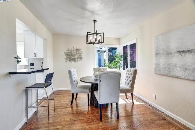 1551 Merced St, Richmond CA: https://media.crmls.org/mediaz/add68139-a300-4cac-9c1a-a724192d119a.jpg