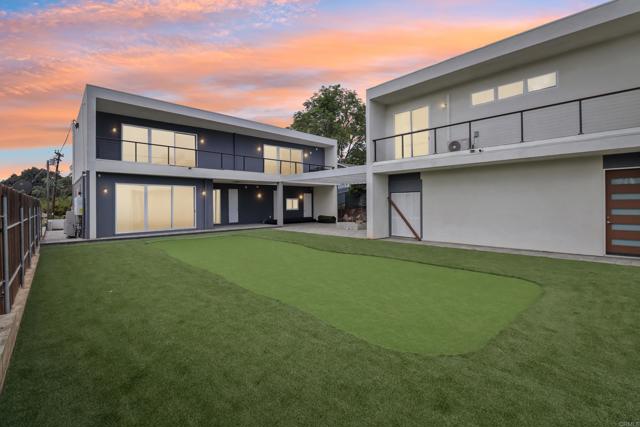 Detail Gallery Image 1 of 52 For 139 Almond Street #41,  Fallbrook,  CA 92028 - 5 Beds | 5/1 Baths