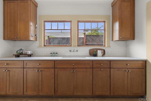 3805 Louisiana Street, San Diego CA: https://media.crmls.org/mediaz/add7228e-281f-40f1-a48a-133c162f2683.jpg