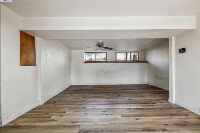 Image 52 of 60 For 25321 Morse Ct