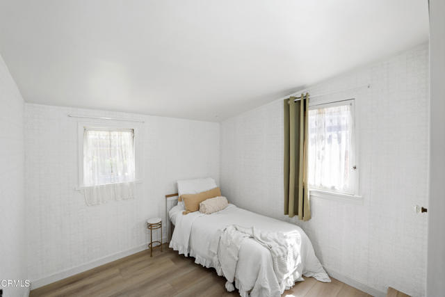 136 Los Angeles Avenue, Oxnard CA: https://media.crmls.org/mediaz/add784e5-5af6-43a3-9b48-ac2ec80541df.jpg