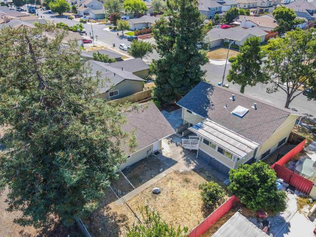 Image 19 of 52 For 4636 Serra Ave
