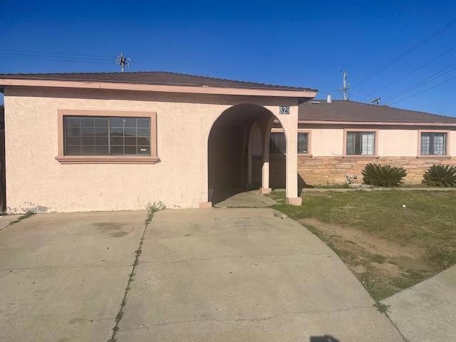 629 Chaparral Street, Salinas CA: https://media.crmls.org/mediaz/add9b95b-1fe9-4178-a270-c0a1806b89ea.jpg
