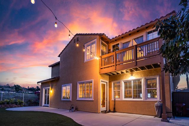 1330 Panorama Ridge Rd, Oceanside CA: https://media.crmls.org/mediaz/addaedb2-85b9-4457-8f07-3220eb6697aa.jpg