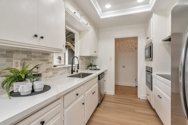 5010 Rio Vista Avenue, San Jose CA: https://media.crmls.org/mediaz/addb1be8-8386-4514-9553-0a3f4e845edf.jpg