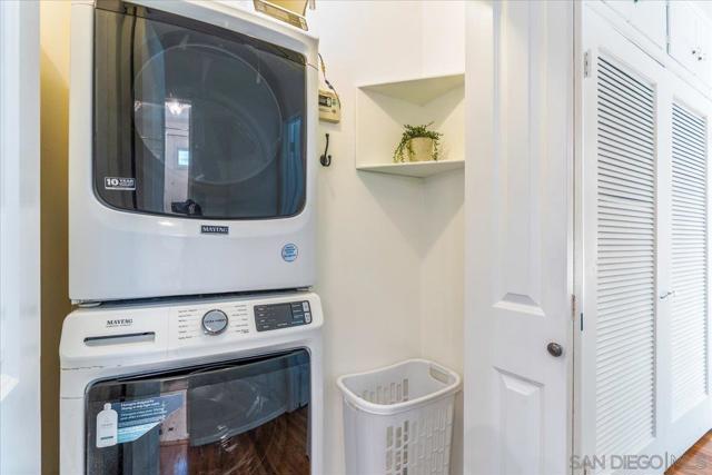 2602 N Louise, Santa Ana CA: https://media.crmls.org/mediaz/addbc372-8b68-4dfa-bb69-429d7056a052.jpg