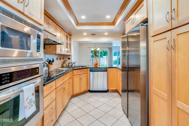 Detail Gallery Image 12 of 52 For 945 Mchugh Ct, Ventura,  CA 93003 - 3 Beds | 2/1 Baths