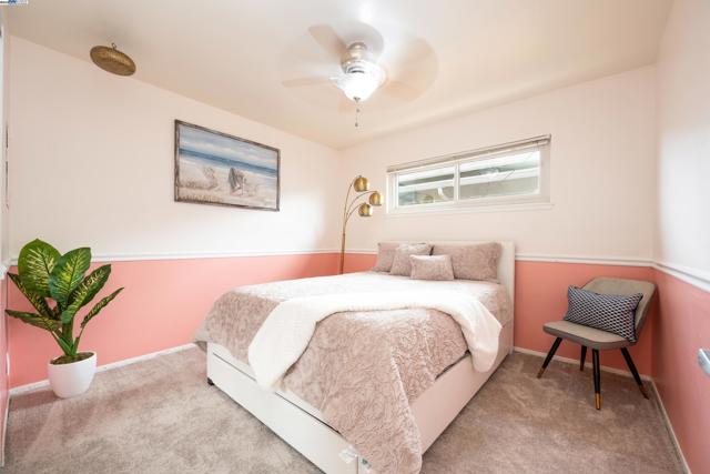 1338 Thais Ln, Hayward CA: https://media.crmls.org/mediaz/addd9e54-f0e1-411f-94d3-6cf58684e45b.jpg