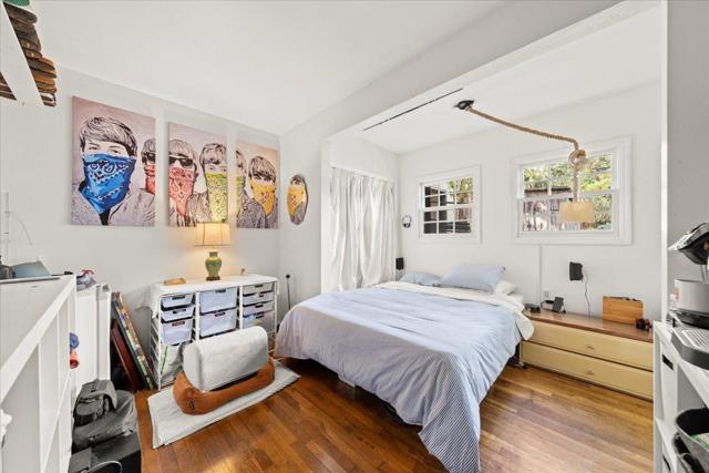 989 Madison Street, Monterey CA: https://media.crmls.org/mediaz/adddd4ff-b28b-488c-95aa-fbca9c153940.jpg