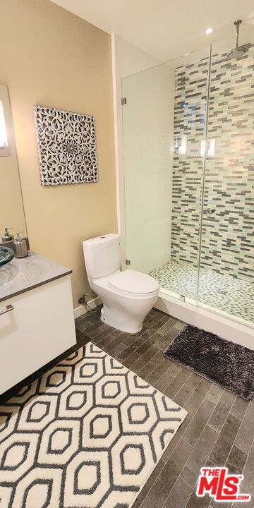 9008 Keith Avenue, West Hollywood CA: https://media.crmls.org/mediaz/adde2476-0068-4971-9525-46b6e479e5b9.jpg