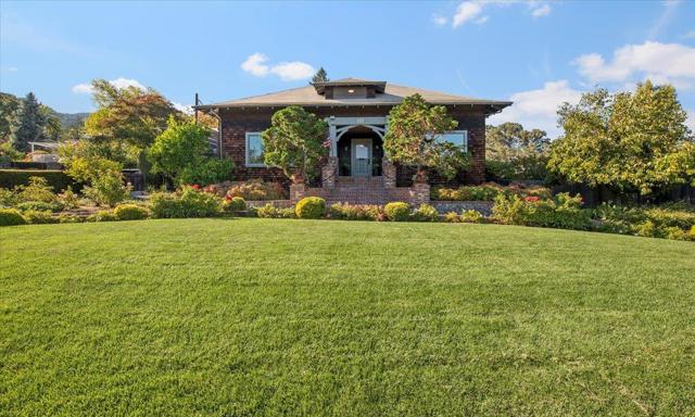 101 Glen Ridge Avenue, Los Gatos CA: https://media.crmls.org/mediaz/addedce6-0897-4134-9ab6-c3f8d1888ce5.jpg