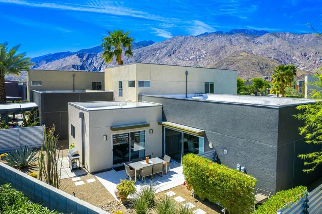 428 Chelsea Drive, Palm Springs CA: https://media.crmls.org/mediaz/addf0054-1d31-4f23-9c79-ce1901ed42f8.jpg