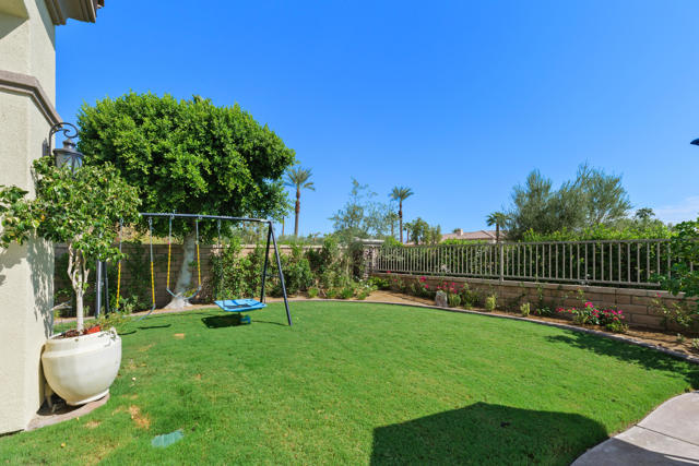 Image 10 of 44 For 1 Toscana Way