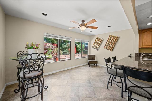 10965 Elderwood Ct, Scripps Miramar CA: https://media.crmls.org/mediaz/addf7ace-e29b-4575-a9a2-b73fcc5de4e2.jpg