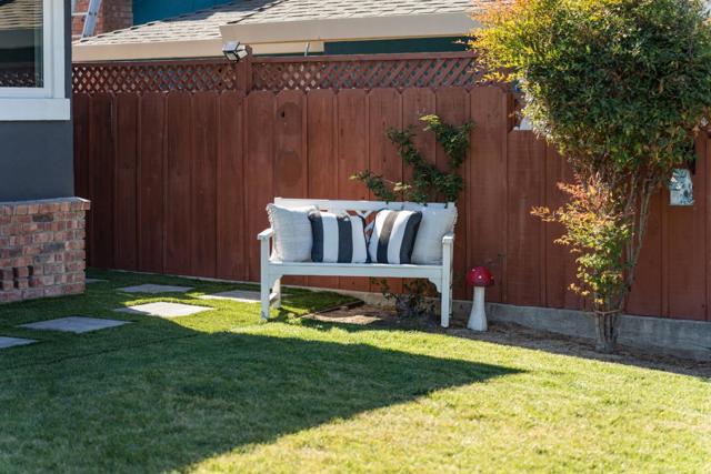 1231 Westward Drive, Hollister CA: https://media.crmls.org/mediaz/addfb075-d882-4f39-9941-59367b755e67.jpg