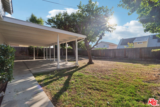 23681 Cavanaugh Road, Lake Forest CA: https://media.crmls.org/mediaz/ade05cb0-680a-430f-8175-d4b7aebad9cd.jpg