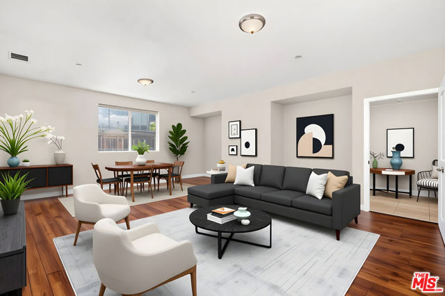 921 W 30th Street, Los Angeles CA: https://media.crmls.org/mediaz/ade08185-f271-4d4c-b4ab-d9af70a7dcd4.jpg