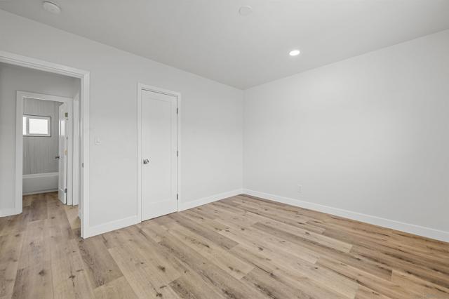 6979 81 Amherst, San Diego CA: https://media.crmls.org/mediaz/ade0fcd5-fb61-4506-b433-3c40c0c51b6f.jpg