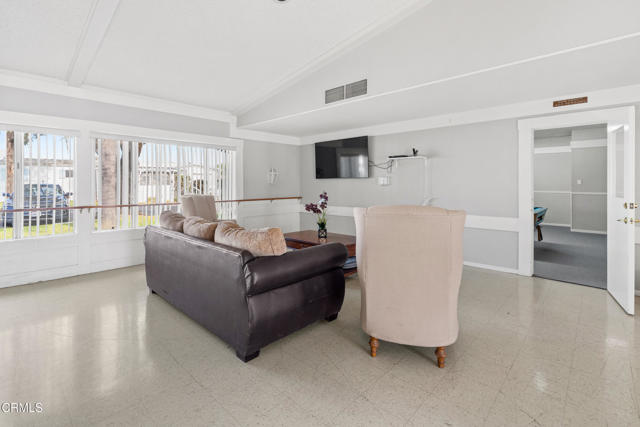 Detail Gallery Image 39 of 46 For 33 Heather Way #33,  Ventura,  CA 93004 - 2 Beds | 2 Baths