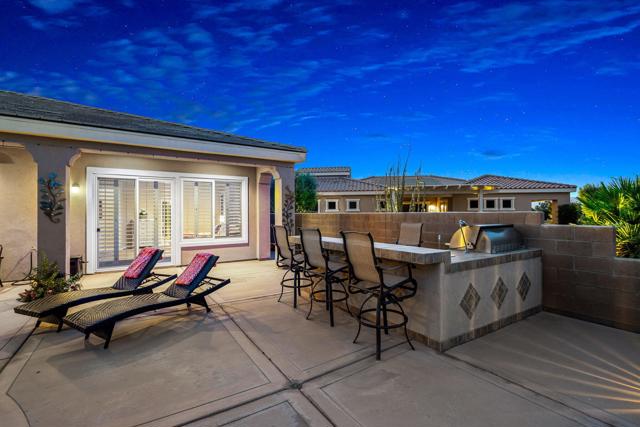 81297 Cantor Court, La Quinta CA: https://media.crmls.org/mediaz/ade3ad82-c228-45af-80bb-8c8139d799e3.jpg