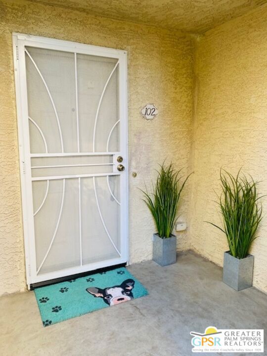 2700 Lawrence Crossley Road, Palm Springs CA: https://media.crmls.org/mediaz/ade3c106-f3ab-415c-98bb-c763ce5bf393.jpg
