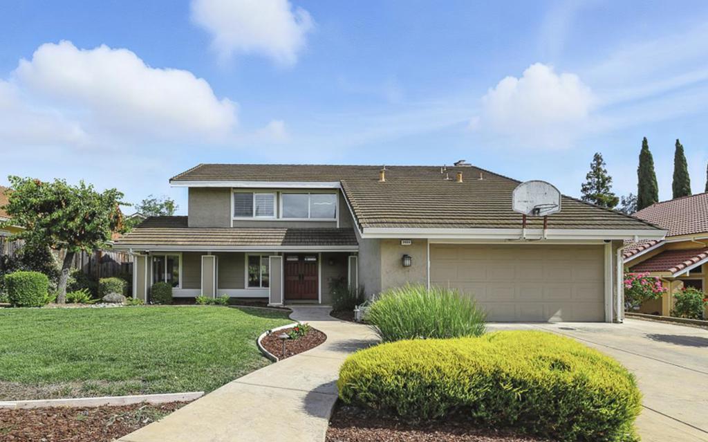 3484 Clover Oak Drive