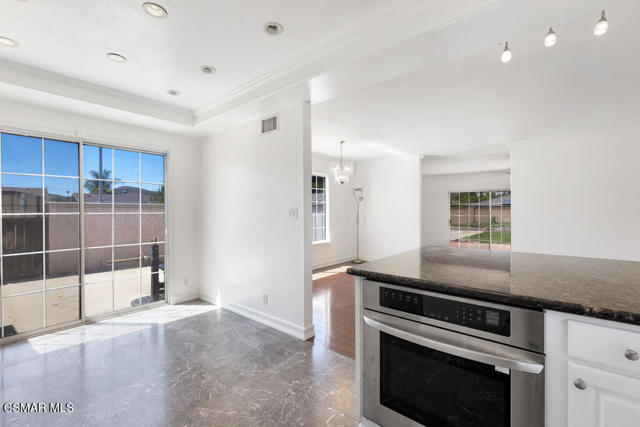 818 N Lois Avenue, Newbury Park CA: https://media.crmls.org/mediaz/ade3e174-70ee-431b-8cbe-a69c8ba6fa45.jpg