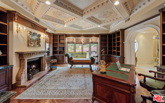 1455 Robmar Drive, Beverly Hills CA: https://media.crmls.org/mediaz/ade4749f-4c27-4fef-9531-363d89425f2e.jpg