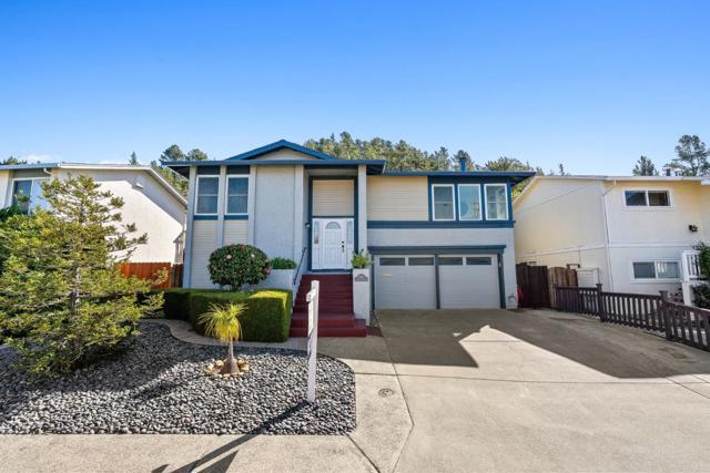 1100 Glacier Avenue, Pacifica CA: https://media.crmls.org/mediaz/ade4b83f-d070-4a8e-b05f-4001edb6f072.jpg
