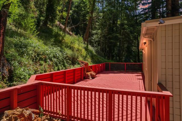 330 Huckleberry Lane, Boulder Creek CA: https://media.crmls.org/mediaz/ade4c4e9-3279-4e69-a3a7-5b3ceb6d19e9.jpg