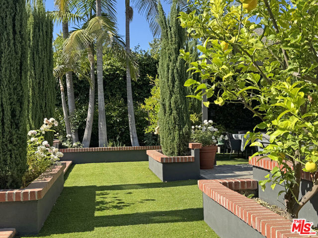 1957 Canyon Drive, Los Angeles CA: https://media.crmls.org/mediaz/ade6ce19-0062-4739-90dc-b70bfe68ed7d.jpg