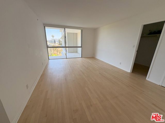 201 Ocean Avenue, Santa Monica CA: https://media.crmls.org/mediaz/ade74312-6616-42f3-99f8-a1e9a2b6d62a.jpg