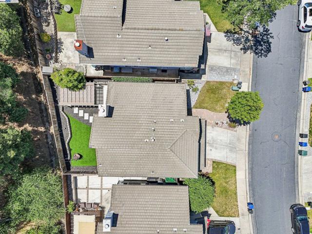 1060 Green Point Ct, Concord CA: https://media.crmls.org/mediaz/ade8544f-3c05-4a69-be0d-69d20a540d69.jpg