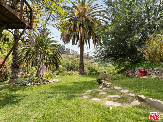 955 W Avenue 37, Los Angeles CA: https://media.crmls.org/mediaz/ade8b3da-0efe-40cf-9b74-5df8fbac7a4a.jpg
