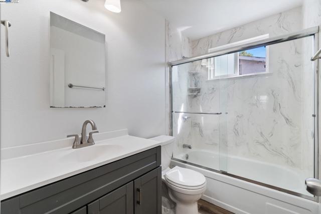 4643 sloan, Fremont CA: https://media.crmls.org/mediaz/ade90797-27c0-427d-9b26-729dab782673.jpg