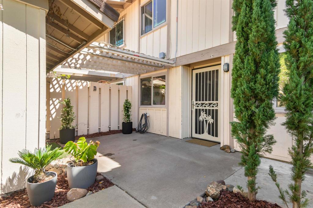 11288 Poblado Road - photo 5